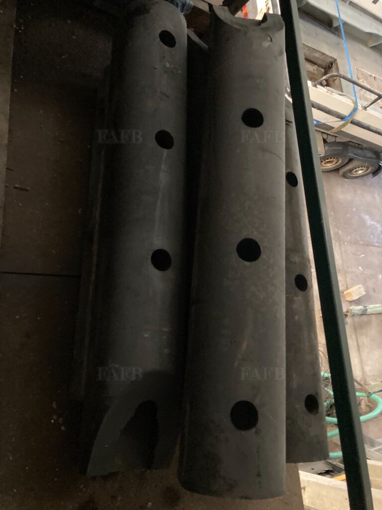 Heavy duty marine D fender 